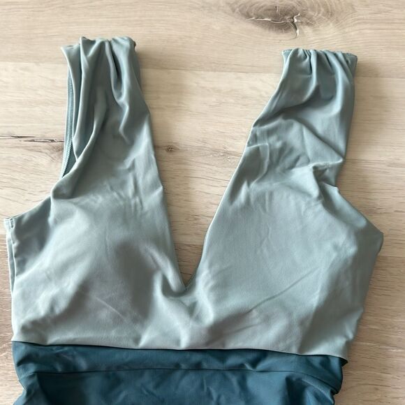 Summersalt The Ruched Backflip Bay/Sea Spray 2 NWT IN PACKAGE - Picture 5 of 11